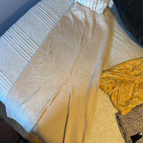 FREE PEOPLE SKIRTS + SHORT BUNDLE - Picture 11 of 16